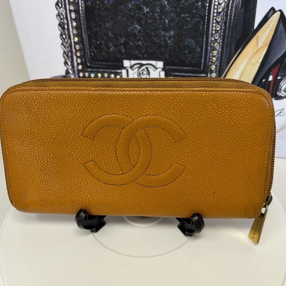 Chanel Caviar skin C C long Wallet